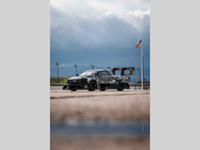 Ford F-150 EV Lightning Supertruck Demonstrator