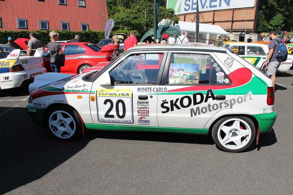 Škoda Favorit posádky Emil Triner - Julius Gál.