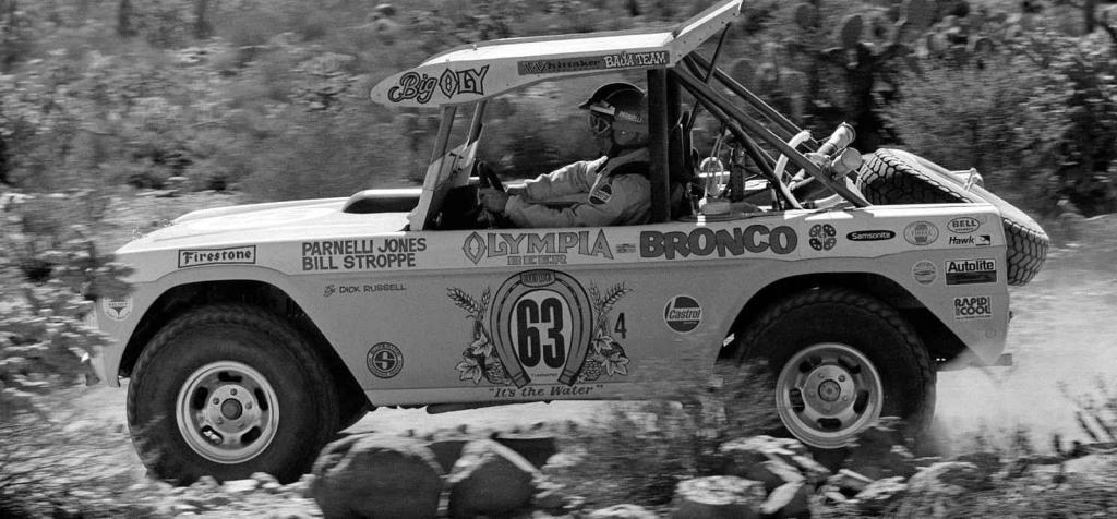 Big Oly Parnelliho Jonese při návratu na Baja 1000 v roce 2022.