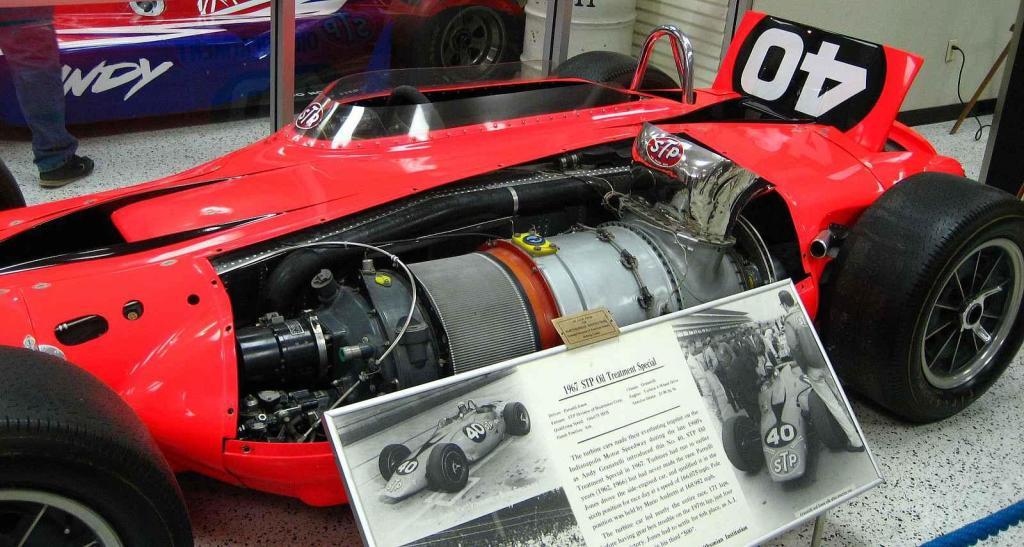 Turbína vozu Parnelli Jonese STP z roku 1967.