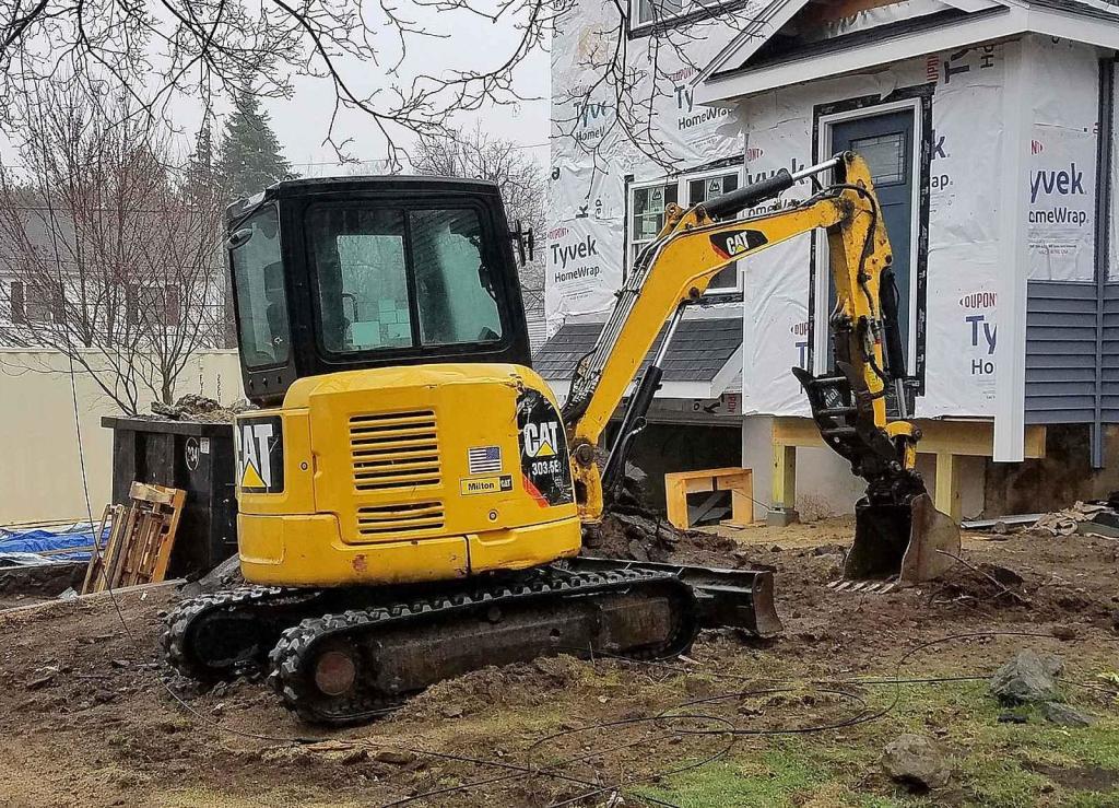 V dnešním zábavném kvízu jsme se rozhodli, že prověříme vaše znalosti strojů menších rozměrů, tedy malých pomocníků, ať už ve stavebnictví nebo zemědělství.