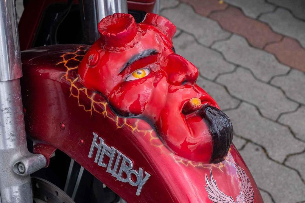 Z benefiční jízdy motocyklů na podporu válečných veteránů.