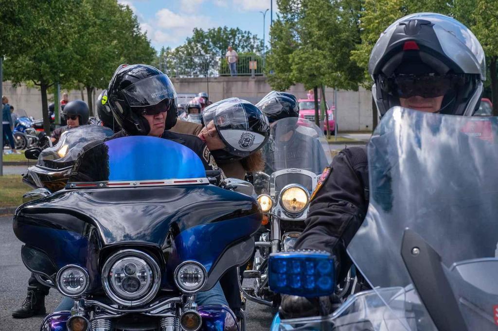 Z benefiční jízdy motocyklů na podporu válečných veteránů.