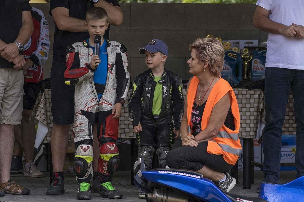 Připomeňte si, jak vypadala Moped rallye Rychtářov minulý rok.