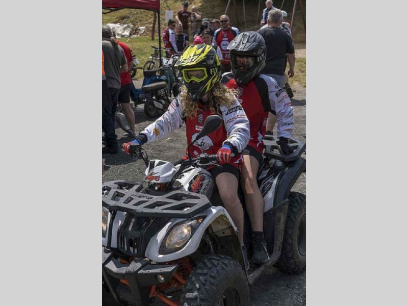 Připomeňte si, jak vypadala Moped rallye Rychtářov minulý rok.