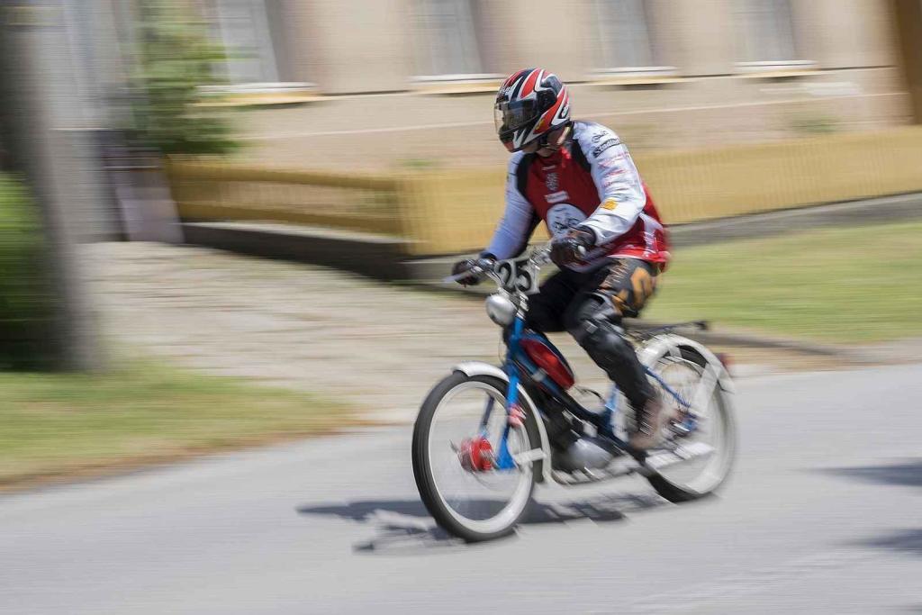 Připomeňte si, jak vypadala Moped rallye Rychtářov minulý rok.