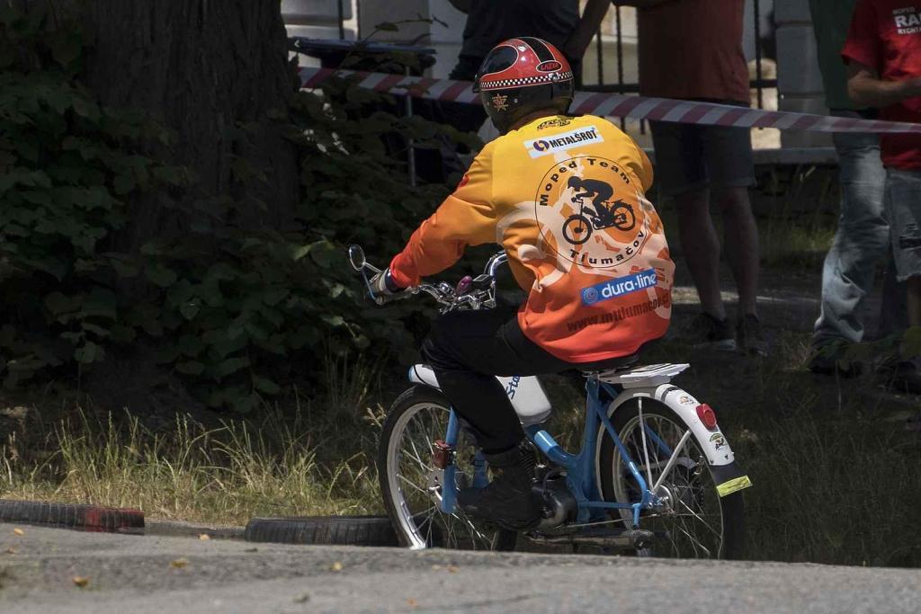 Připomeňte si, jak vypadala Moped rallye Rychtářov minulý rok.