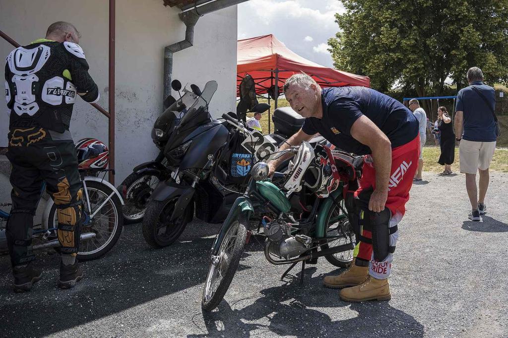 Připomeňte si, jak vypadala Moped rallye Rychtářov minulý rok.