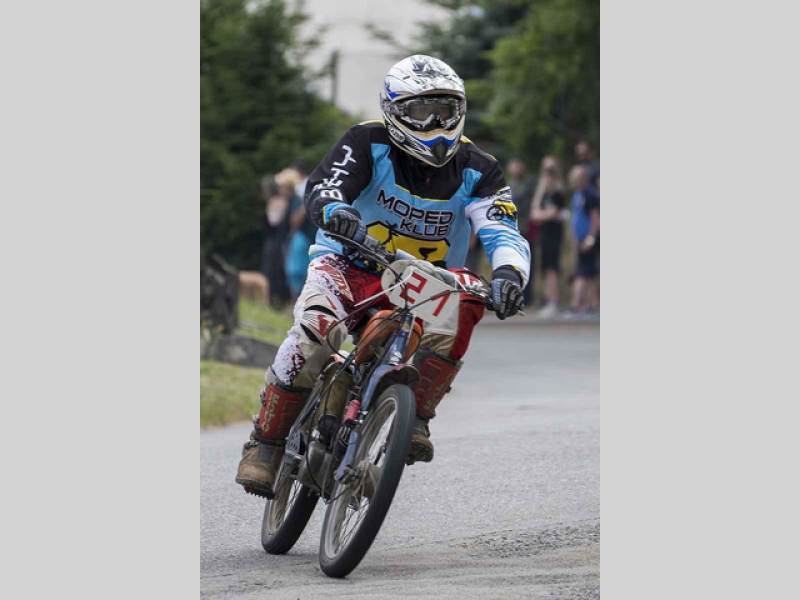 Připomeňte si, jak vypadala Moped rallye Rychtářov minulý rok.