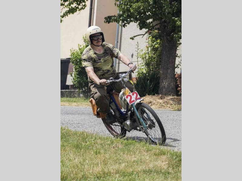 Připomeňte si, jak vypadala Moped rallye Rychtářov minulý rok.
