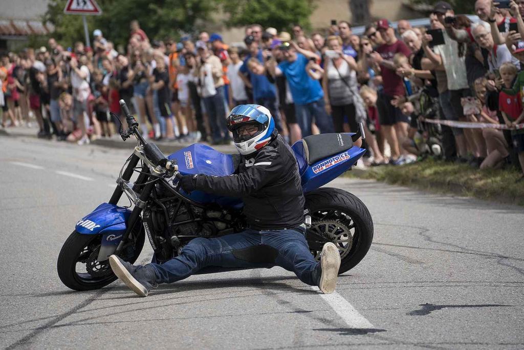 Připomeňte si, jak vypadala Moped rallye Rychtářov minulý rok.