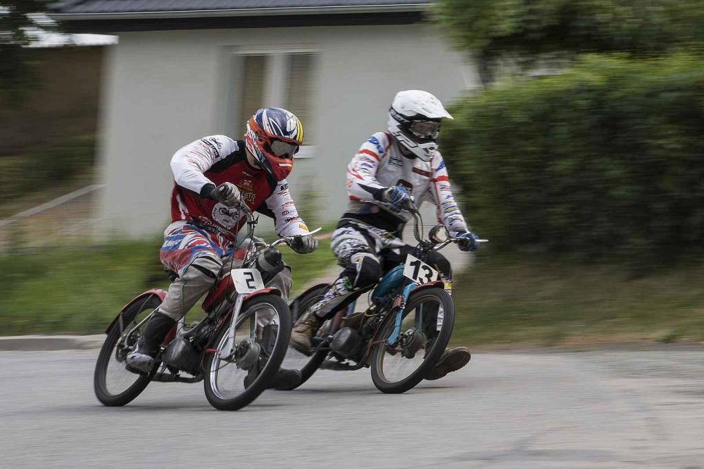 Připomeňte si, jak vypadala Moped rallye Rychtářov minulý rok.