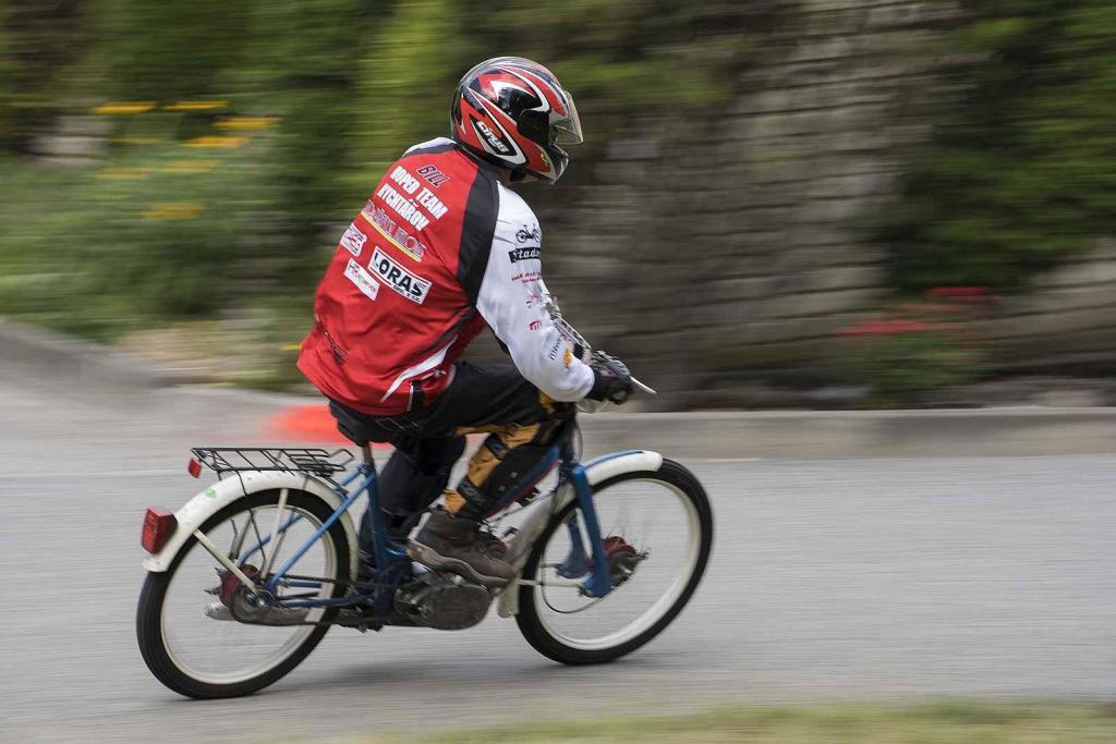 Připomeňte si, jak vypadala Moped rallye Rychtářov minulý rok.