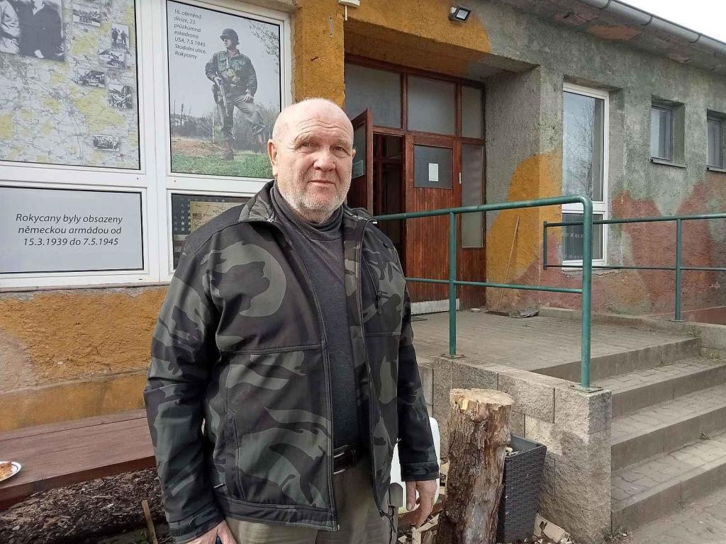 O víkendu se uskutečnil náročný transport těžké techniky z Muzea na demarkační linii na tankodrom Bahna.