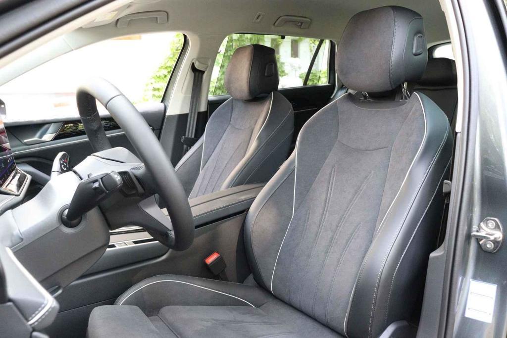 Volkswagen Passat B9 2.0 TDI