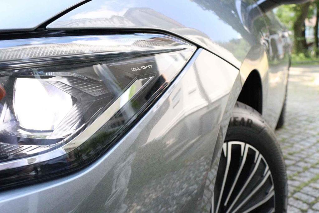 Volkswagen Passat B9 2.0 TDI