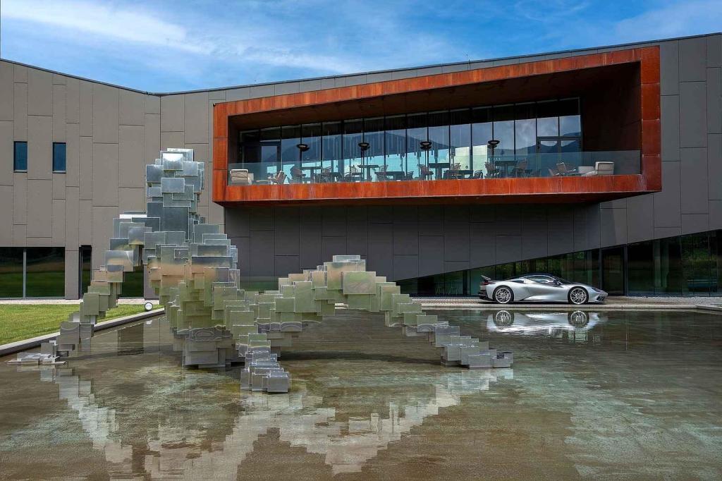 Nový showroom automobilky Pininfarina na Čeladné, foto Pininfarina