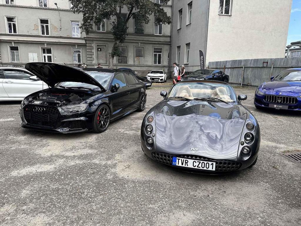 První ročník akce Fueltra - The Meet #1 přilákal stovky návštěvníků.