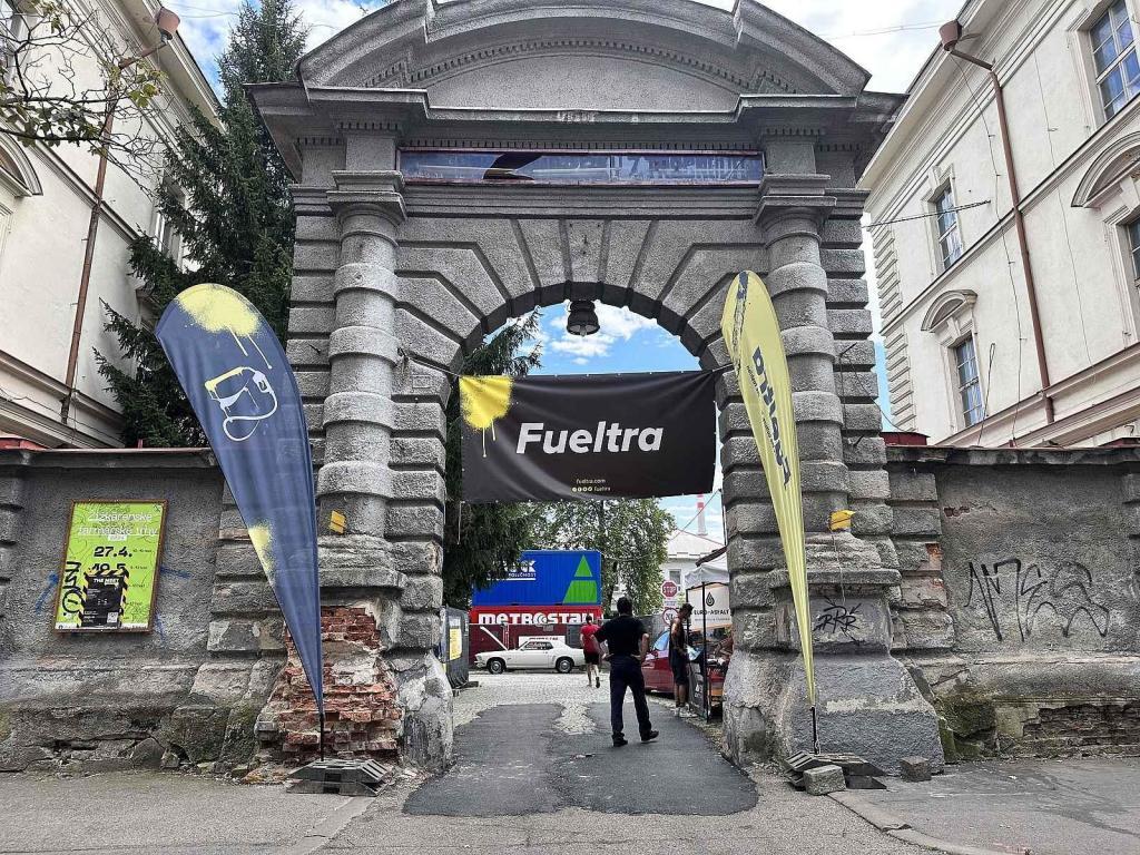 První ročník akce Fueltra - The Meet #1 přilákal stovky návštěvníků.