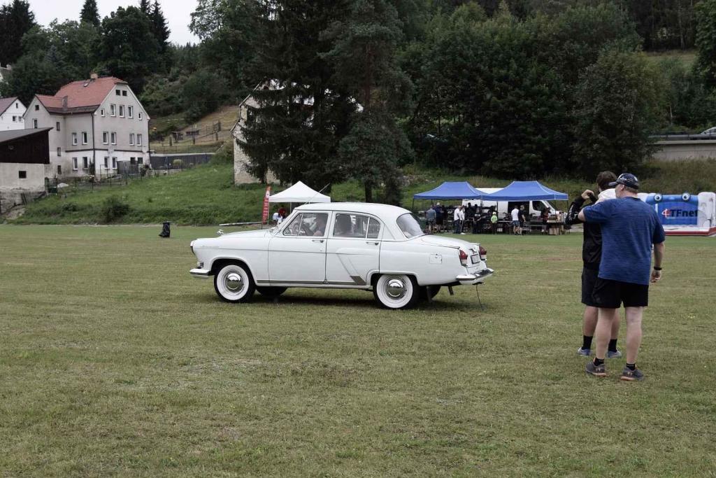 Hasičské hřiště v Huti obsadil další ročník Veterán Show.