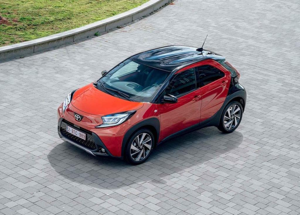 Mini vozy -nejlepší Toyota Aygo Cross - 588 kusů