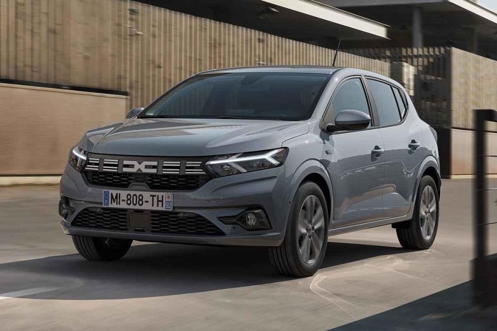 Dacia Sandero - od 389 400 Kč