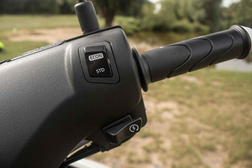 test elektroskútr Honda EM1 e: