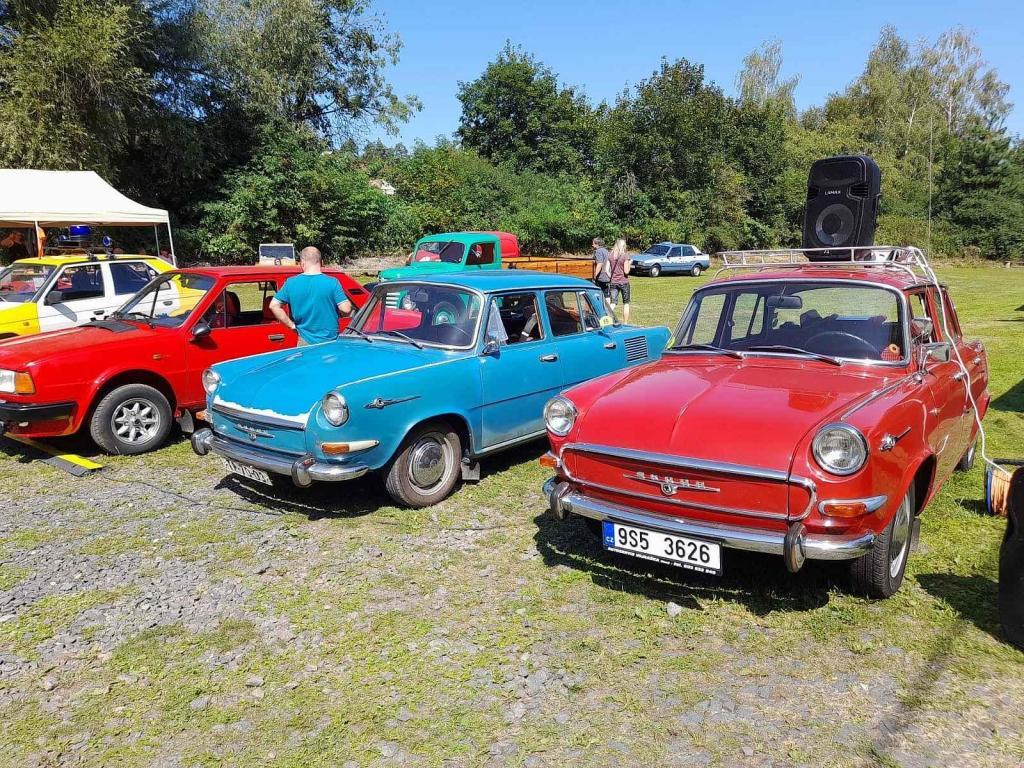 Na trasu třetího ročníku Bílichovské bludičky v sobotu 24. srpna vyrazilo 83 vozidel a strojů.