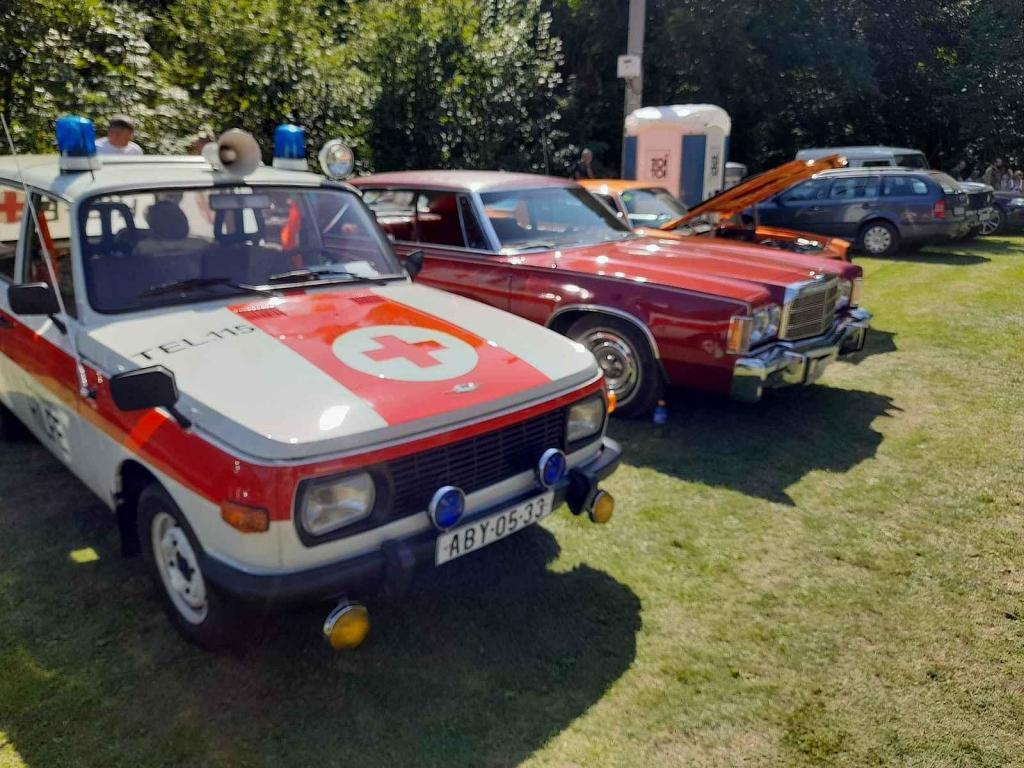 Na trasu třetího ročníku Bílichovské bludičky v sobotu 24. srpna vyrazilo 83 vozidel a strojů.
