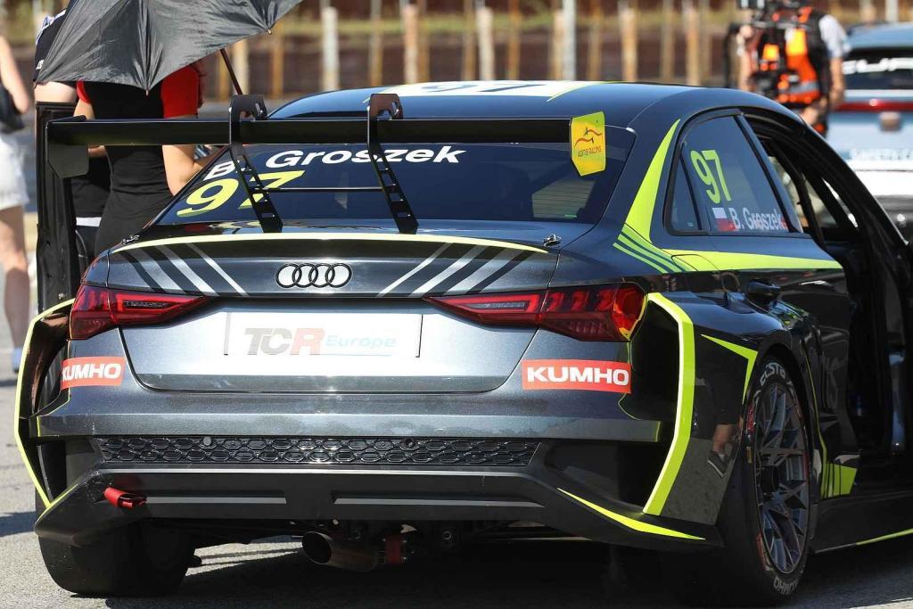 Na Automotodromu Brno se o víkendu konal jeden z vrcholů sezony - Masaryk Racing Days.