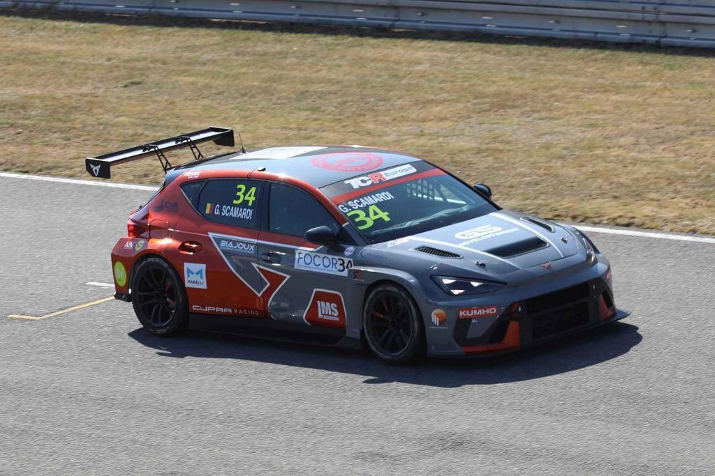 Na Automotodromu Brno se o víkendu konal jeden z vrcholů sezony - Masaryk Racing Days.