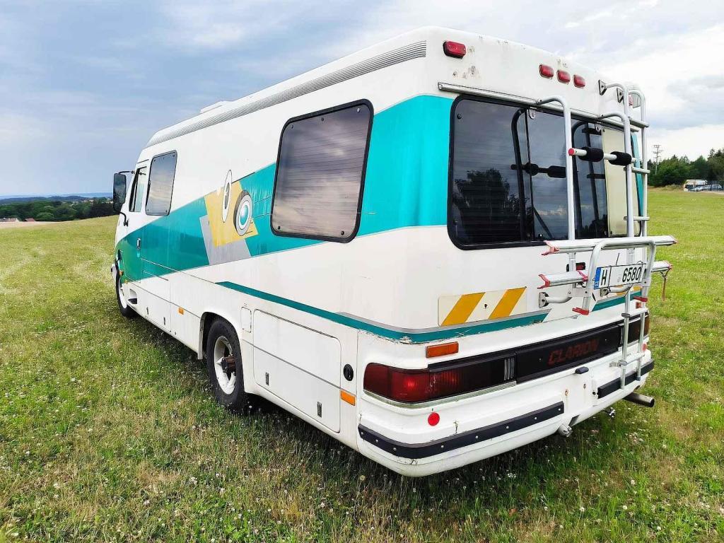 Clarion je extrémně vzácný. V letech 1991 a 1992 bylo vyrobeno jen 270 kusů.