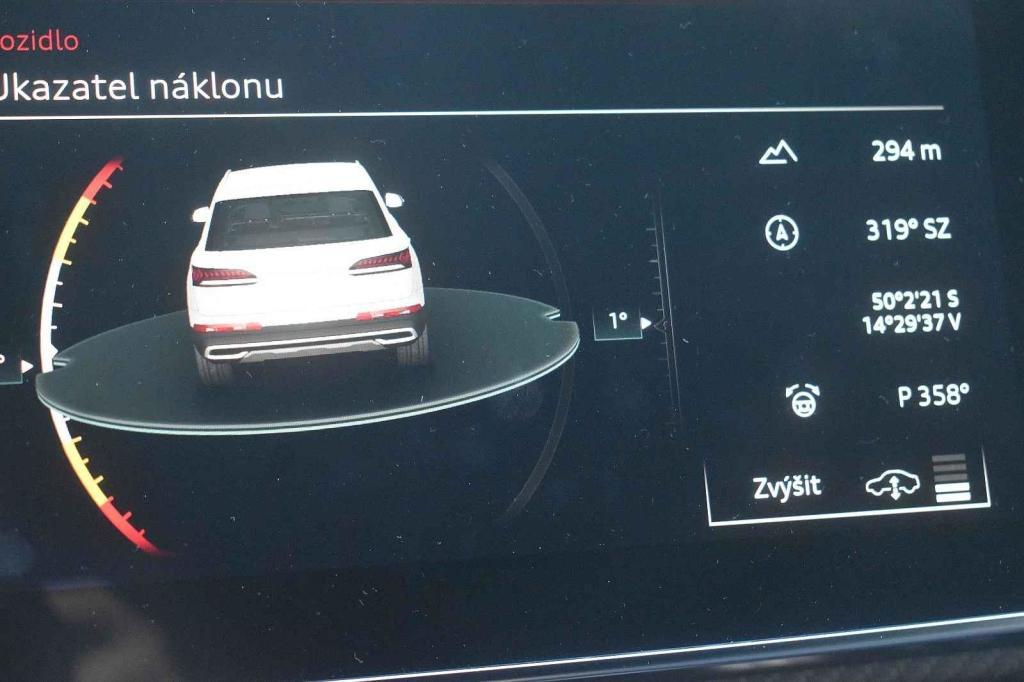 V terénu vám auto poskytne žádoucí informace