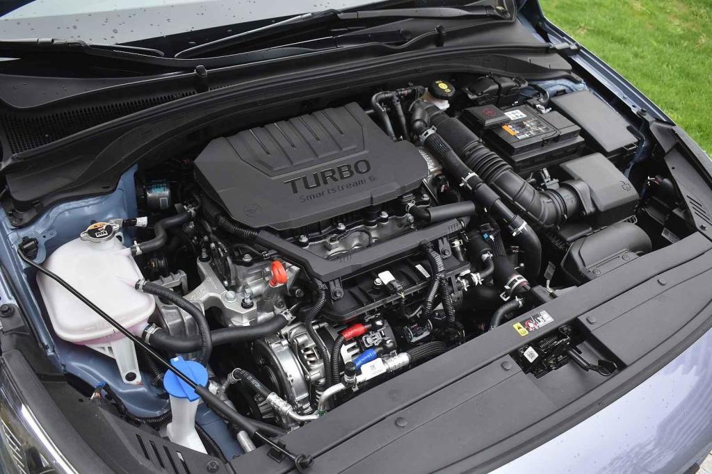 Nejvýkonnější motor má výkon 140 koní