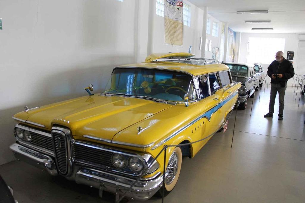 Edsel Villager Statuon Wagon z roku 1959.