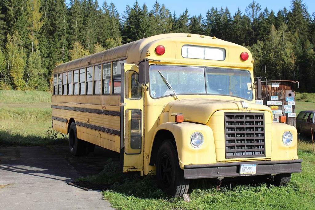 Klasický americký školní autobus.