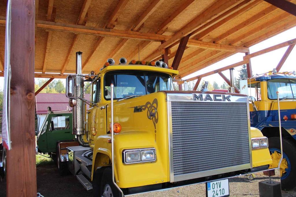 Mack z roku 1970.