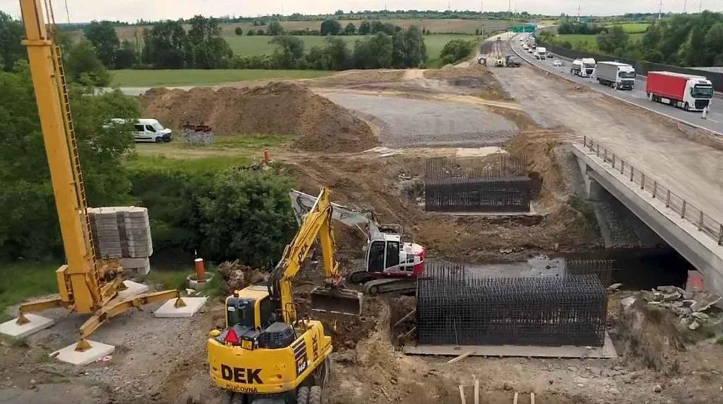 Připomeňte si, jak vypadaly práce na D46 na Vyškovsku v uplynulých měsících.
