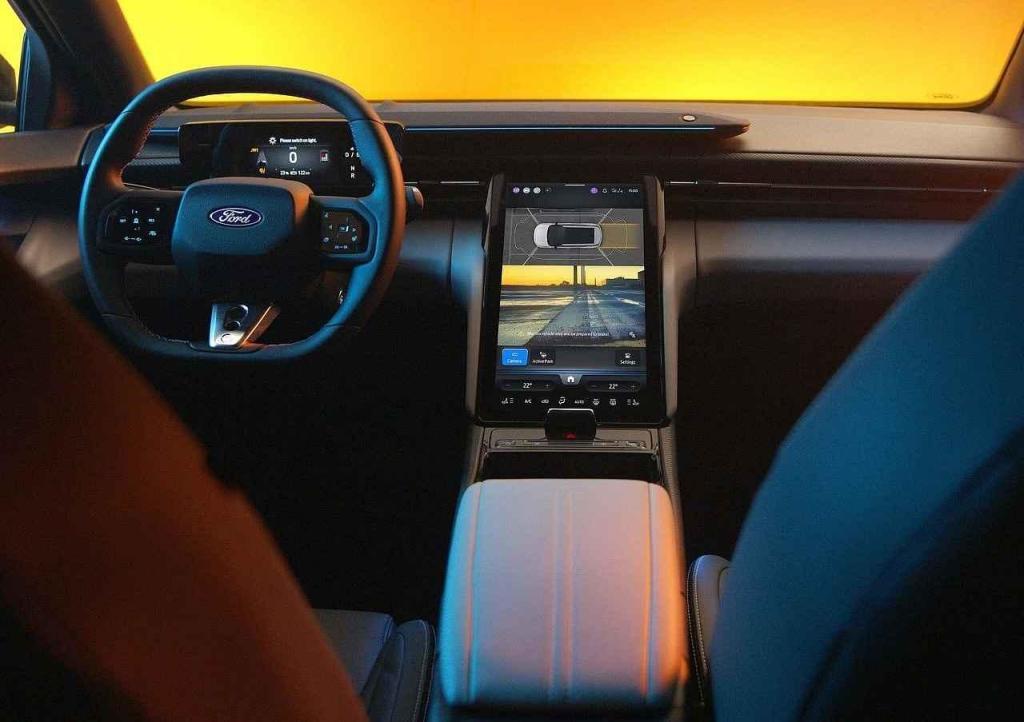 Ford má centrální displej orientovaný na výšku