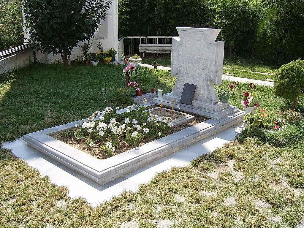 Poslední místo odpočinku Baby Vangy ve vesničce Rupite.