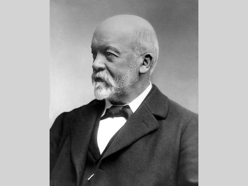 Gottlieb Daimler.
