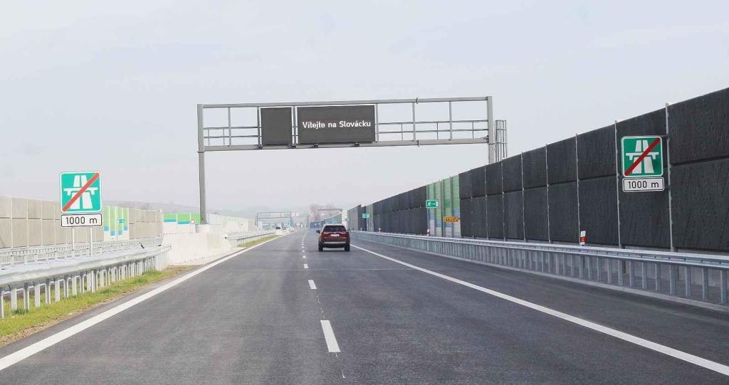 Otevírání prvních tří úseků dálnice D55 na Slovácku...