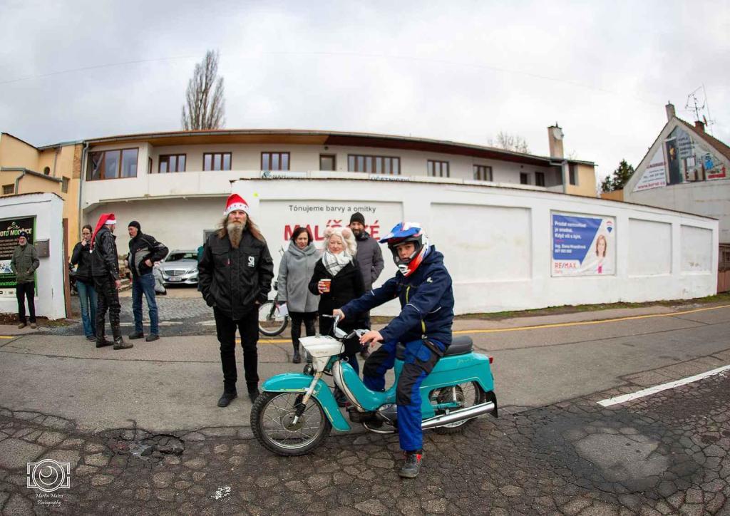 Vánočka 2024. Podívejte se, jak vypadal tradiční sraz motorkářů ve Slavkově.