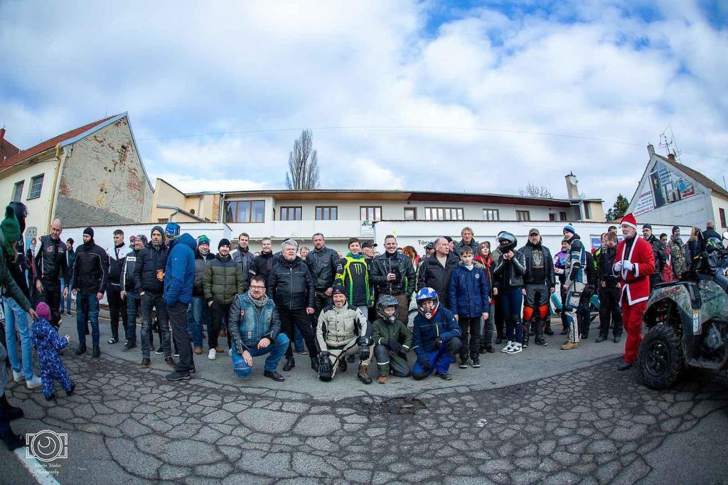 Vánočka 2024. Podívejte se, jak vypadal tradiční sraz motorkářů ve Slavkově.