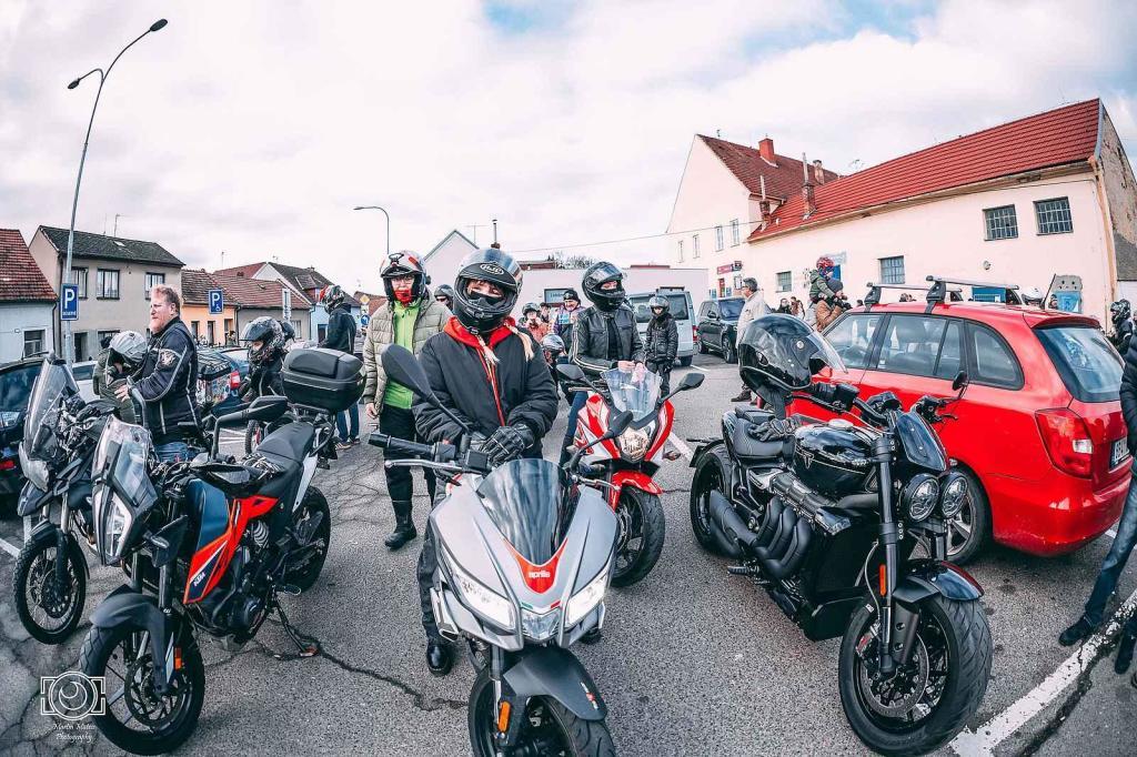 Vánočka 2024. Podívejte se, jak vypadal tradiční sraz motorkářů ve Slavkově.