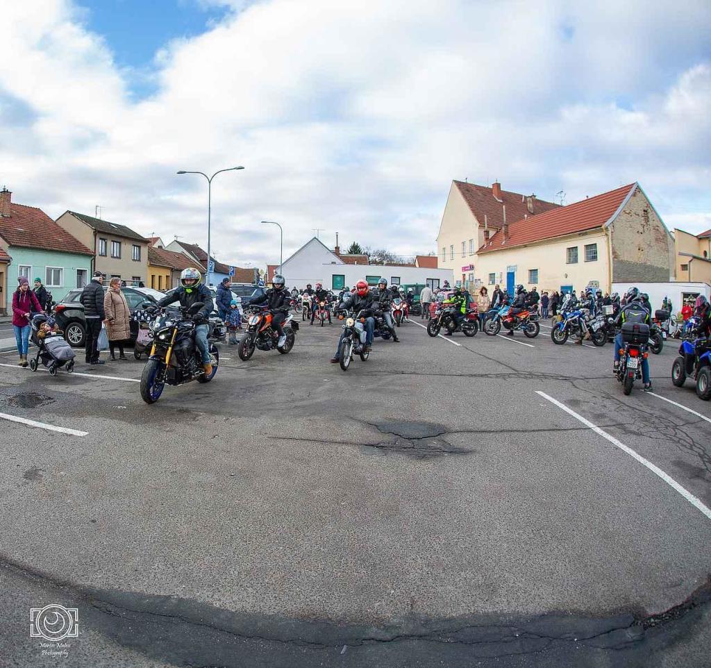 Vánočka 2024. Podívejte se, jak vypadal tradiční sraz motorkářů ve Slavkově.