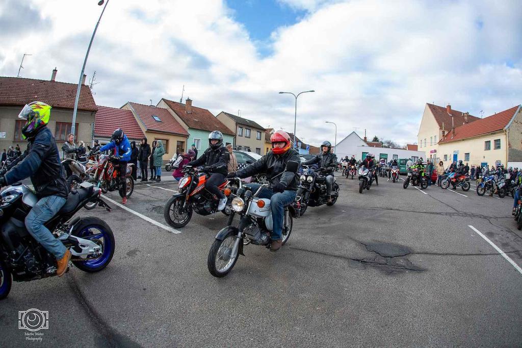 Vánočka 2024. Podívejte se, jak vypadal tradiční sraz motorkářů ve Slavkově.