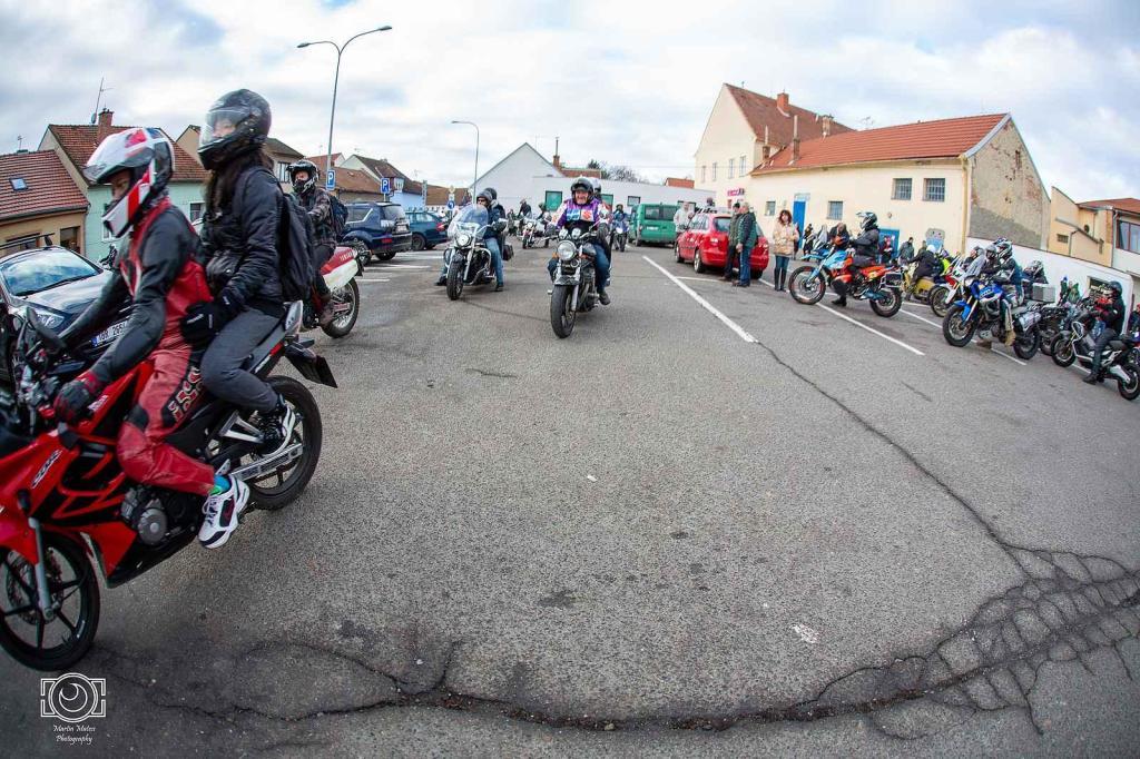 Vánočka 2024. Podívejte se, jak vypadal tradiční sraz motorkářů ve Slavkově.