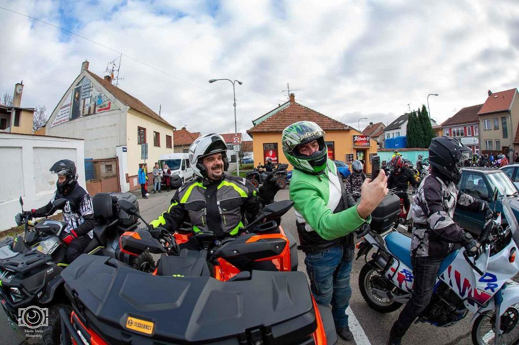 Vánočka 2024. Podívejte se, jak vypadal tradiční sraz motorkářů ve Slavkově.
