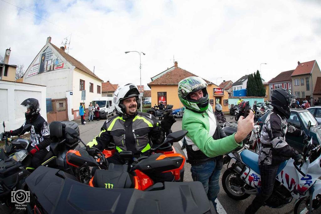 Vánočka 2024. Podívejte se, jak vypadal tradiční sraz motorkářů ve Slavkově.